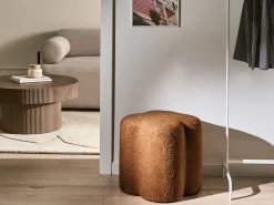 Outlet Beliani Pouf MANCOS Bouclé dorato Marrone