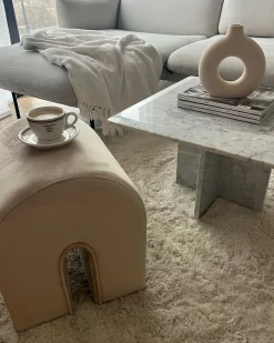 New Beliani Pouf MODOC Velluto Beige