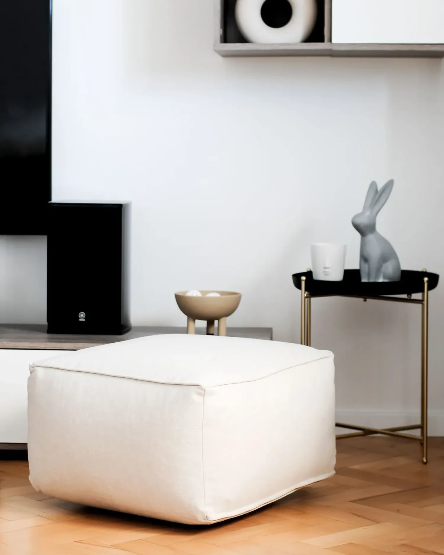 Hot Beliani Pouf MUKKI Tessuto sporco Bianco