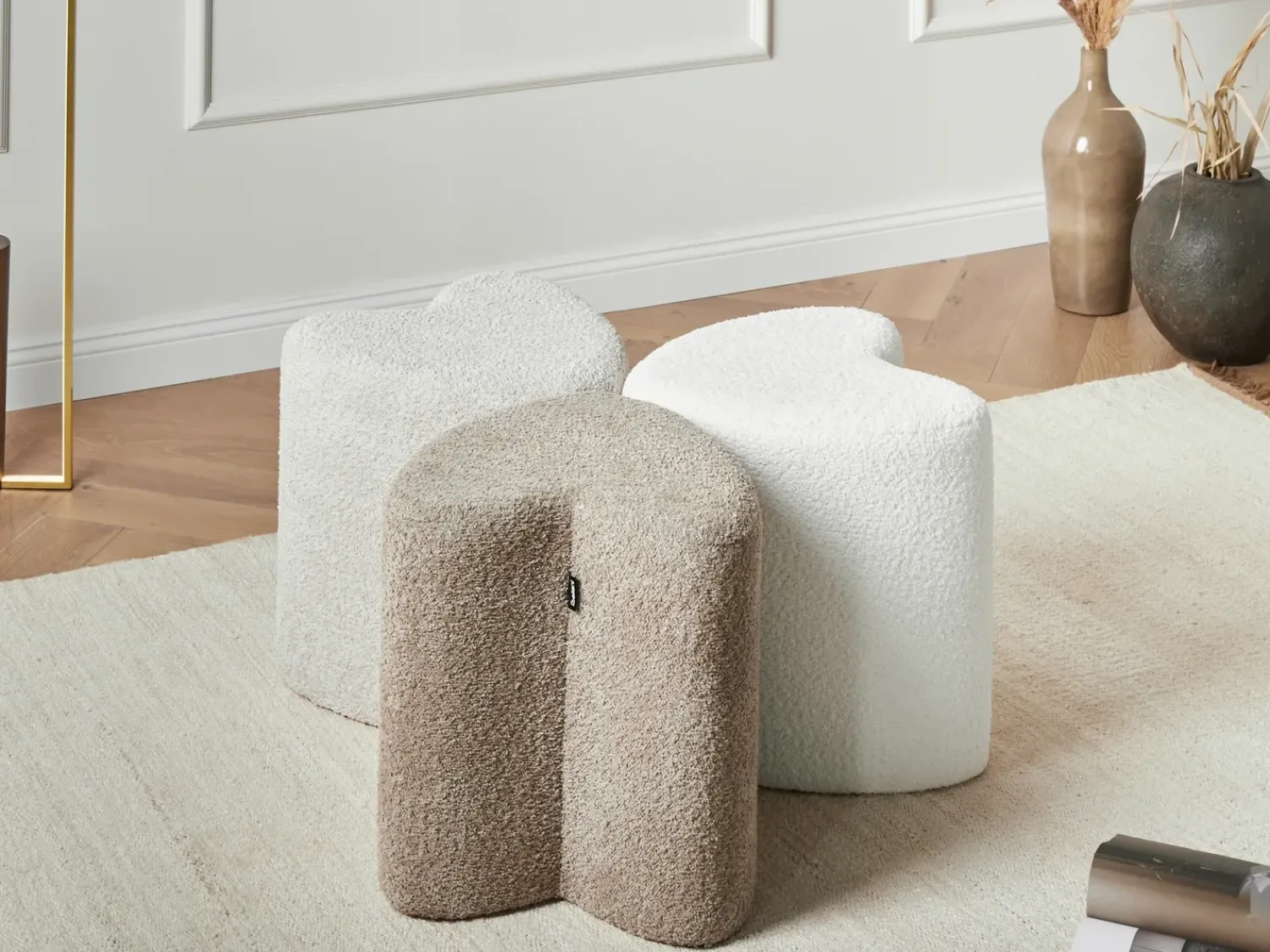 Clearance Beliani Pouf SCOTIA Ciniglia sporco Bianco