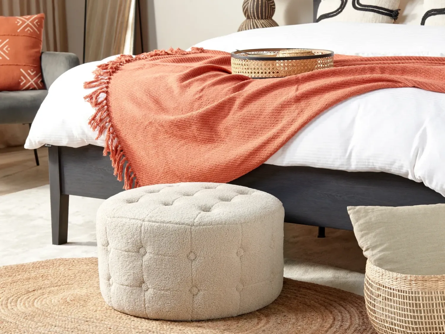 Hot Beliani Pouf TAMPA Bouclé Beige