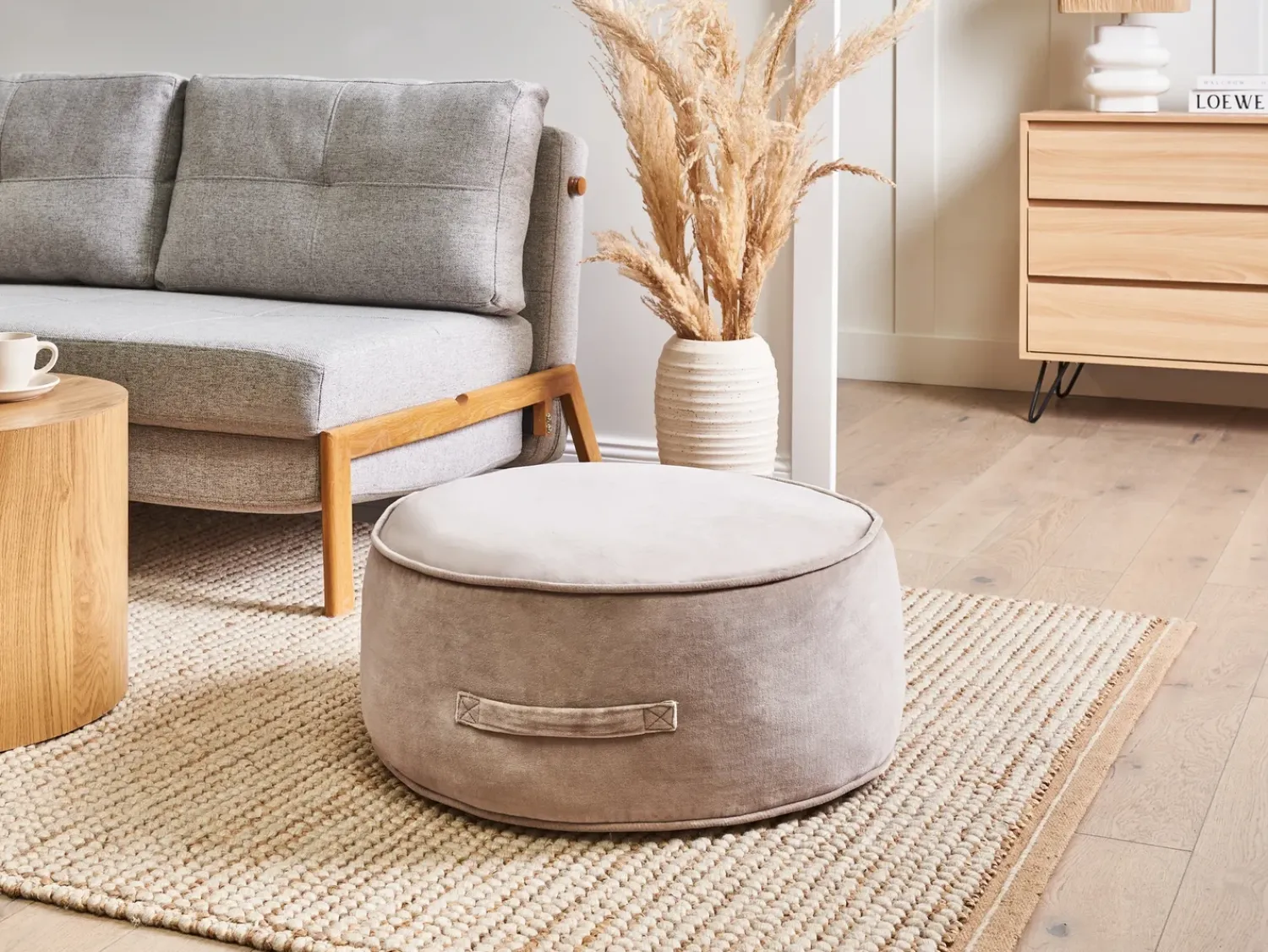 Sale Beliani Pouf YULLE Velluto chiaro Marrone