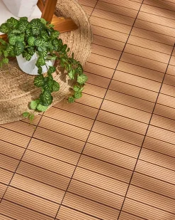 Discount Beliani Rivestimenti e piastrelle da esterno ATELETA Composito legno-plastica (WPC) chiaro Marrone