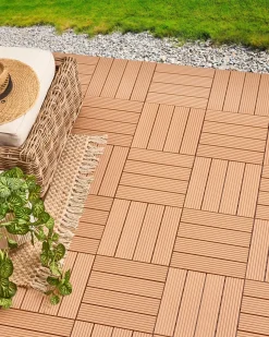Discount Beliani Rivestimenti e piastrelle da esterno ATELETA Composito legno-plastica (WPC) chiaro Marrone