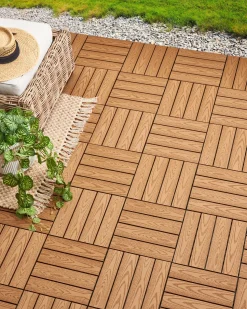 Sale Beliani Rivestimenti e piastrelle da esterno ATESSA Composito legno-plastica (WPC) chiaro Marrone