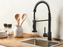 Outlet Beliani Rubinetto a molla da cucina MAIHUE Nero