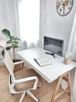 New Beliani Scrivania SHESLAY Bianco 120 cm 70 cm con Cassetti Bianco Marrone