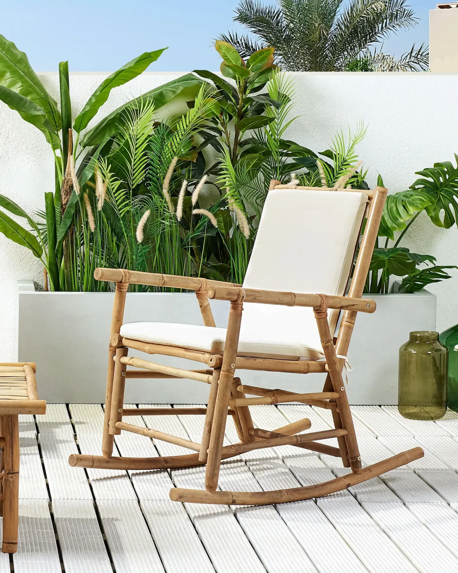 Discount Beliani Sedia a dondolo da giardino FRIGOLE Bambù Marrone Bianco Marrone