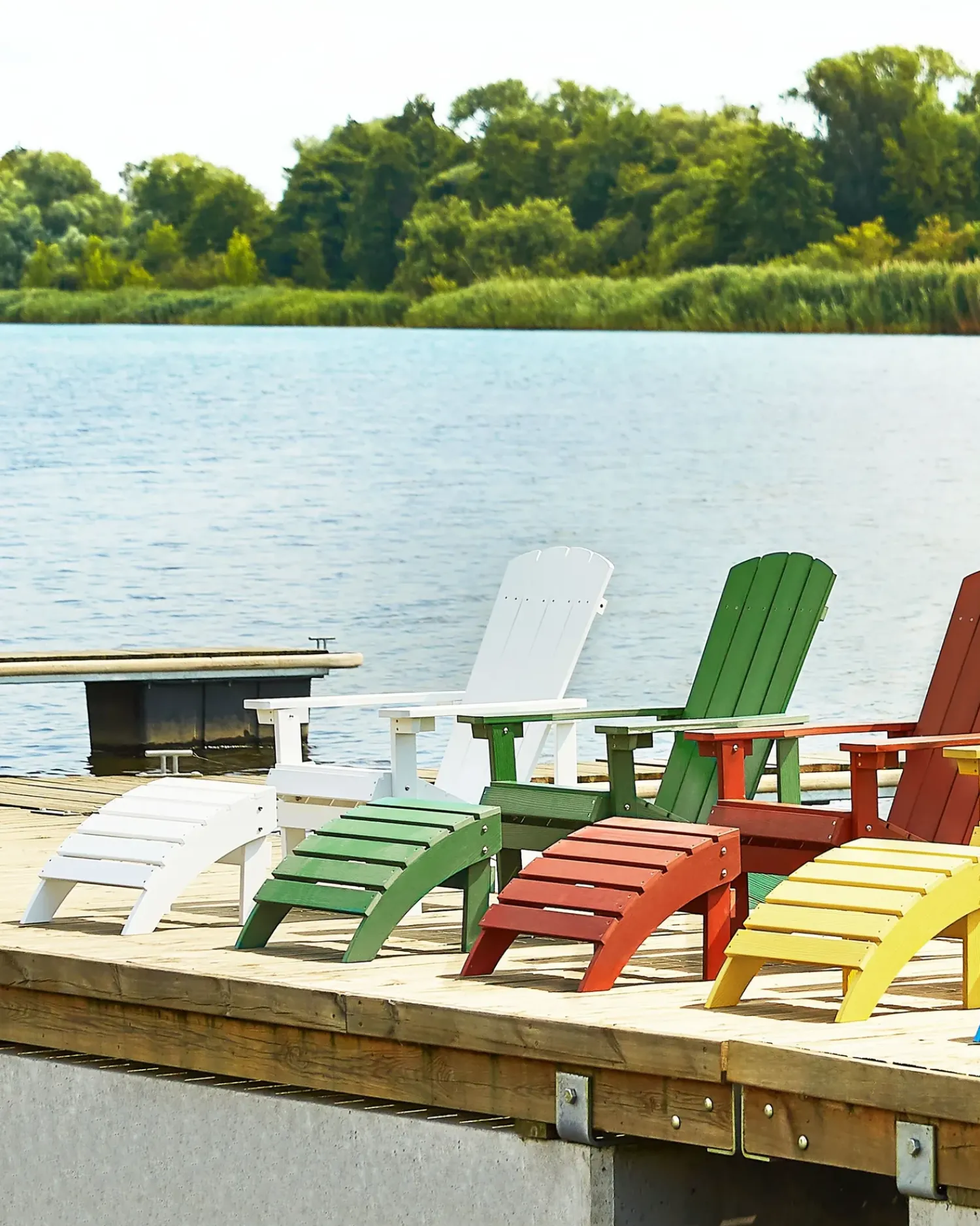 Beliani ADIRONDACK con poggiapiedi Bianco