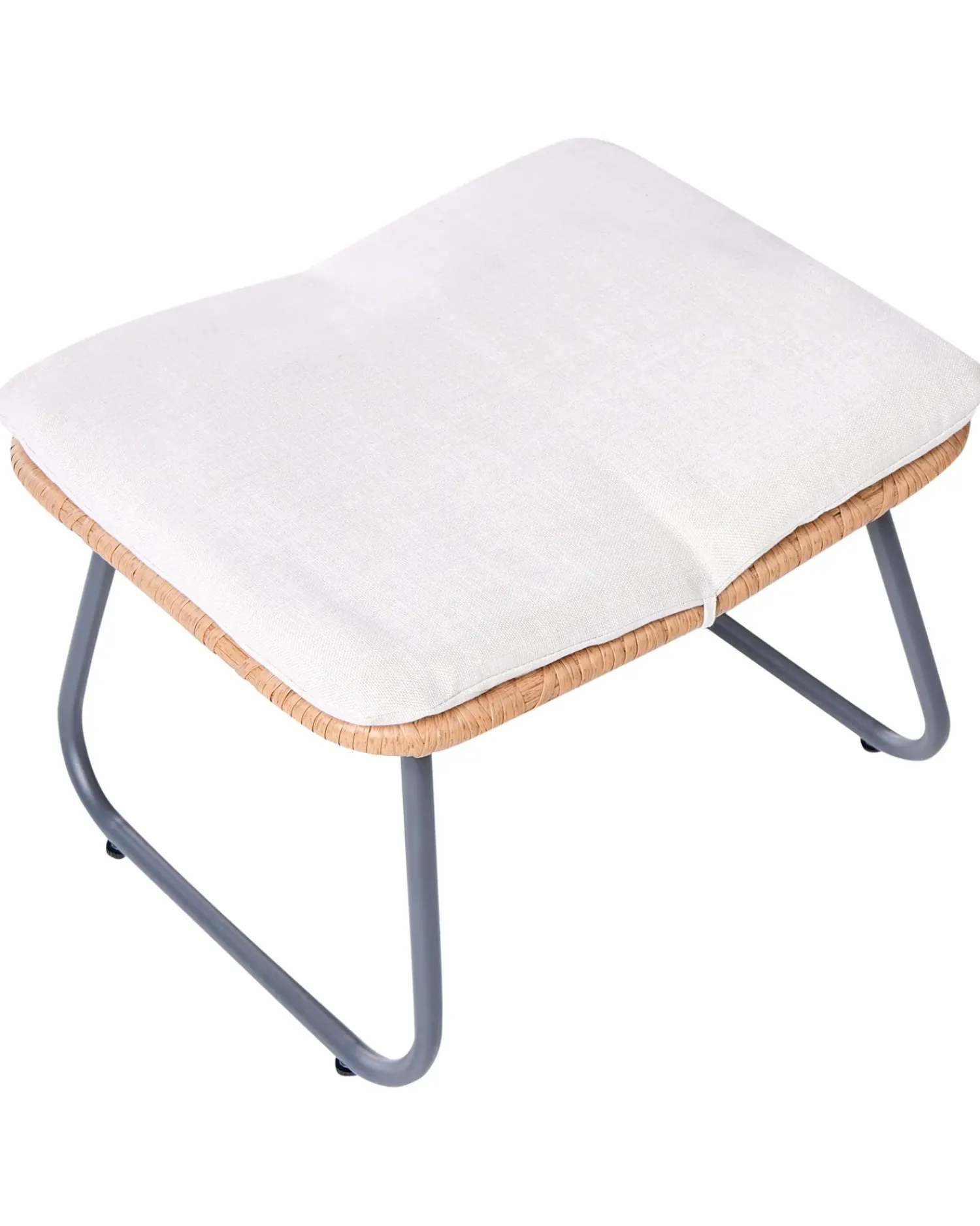 New Beliani Sedia da giardino MESTRE con poggiapiedi Rattan sintetico (PE) Beige chiaro Beige Naturale Nero