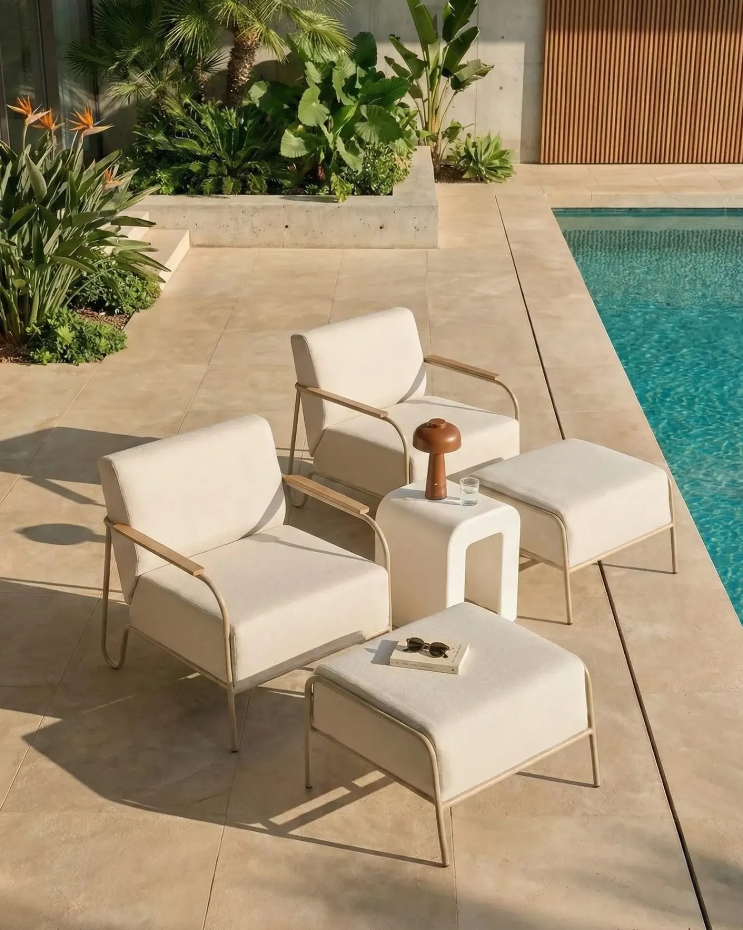 Clearance Beliani NIMIS con ottomana chiaro Beige