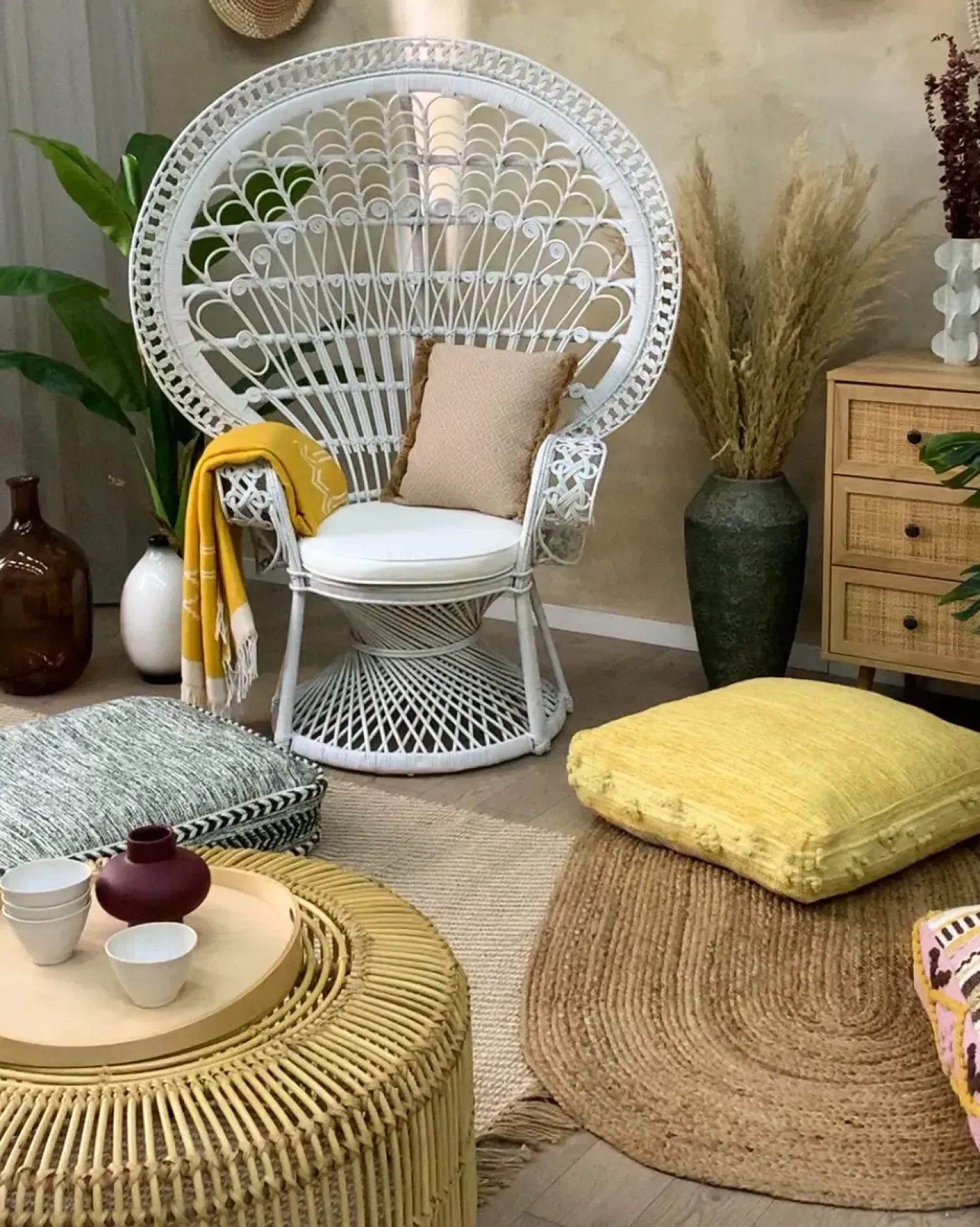Hot Beliani Sedia Peacock EMMANUELLE Rattan Bianco