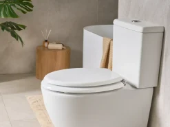 Clearance Beliani Sedile per WC MAZARUNI Soft Close Fibra a media densità (MDF) Bianco