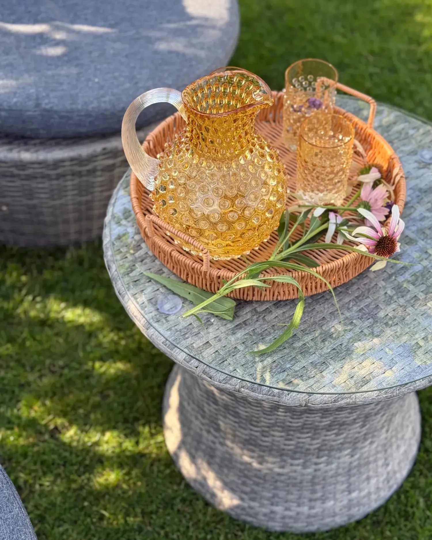Hot Beliani Set bistrot con cuscini CAPRI Rattan sintetico (PE) Grigio