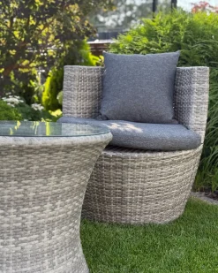 Hot Beliani Set bistrot con cuscini CAPRI Rattan sintetico (PE) Grigio