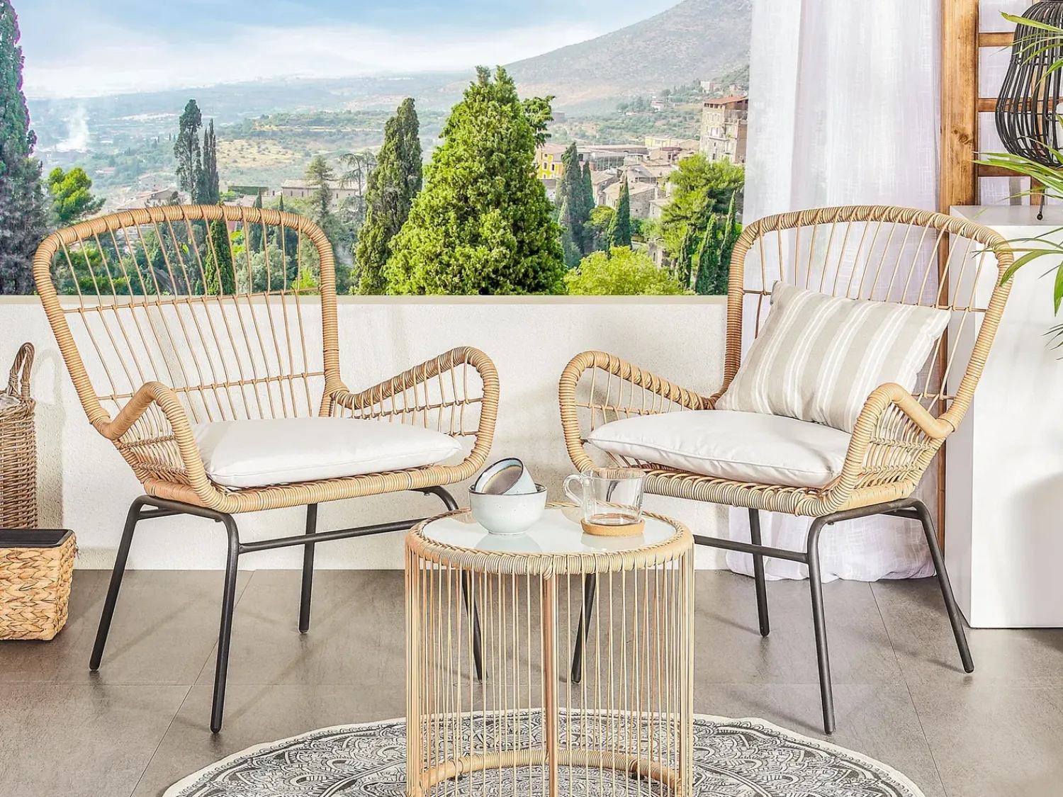 Sale Beliani Set bistrot con cuscini LABICO Rattan sintetico (PE) Marrone chiaro Beige Beige Naturale Nero