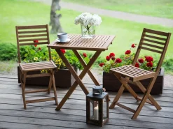 Sale Beliani Set bistrot Pieghevole FIJI Legno d'acacia chiaro Marrone