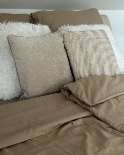 Beliani Set Copripiumino AVONDALE Raso di Cotone Beige