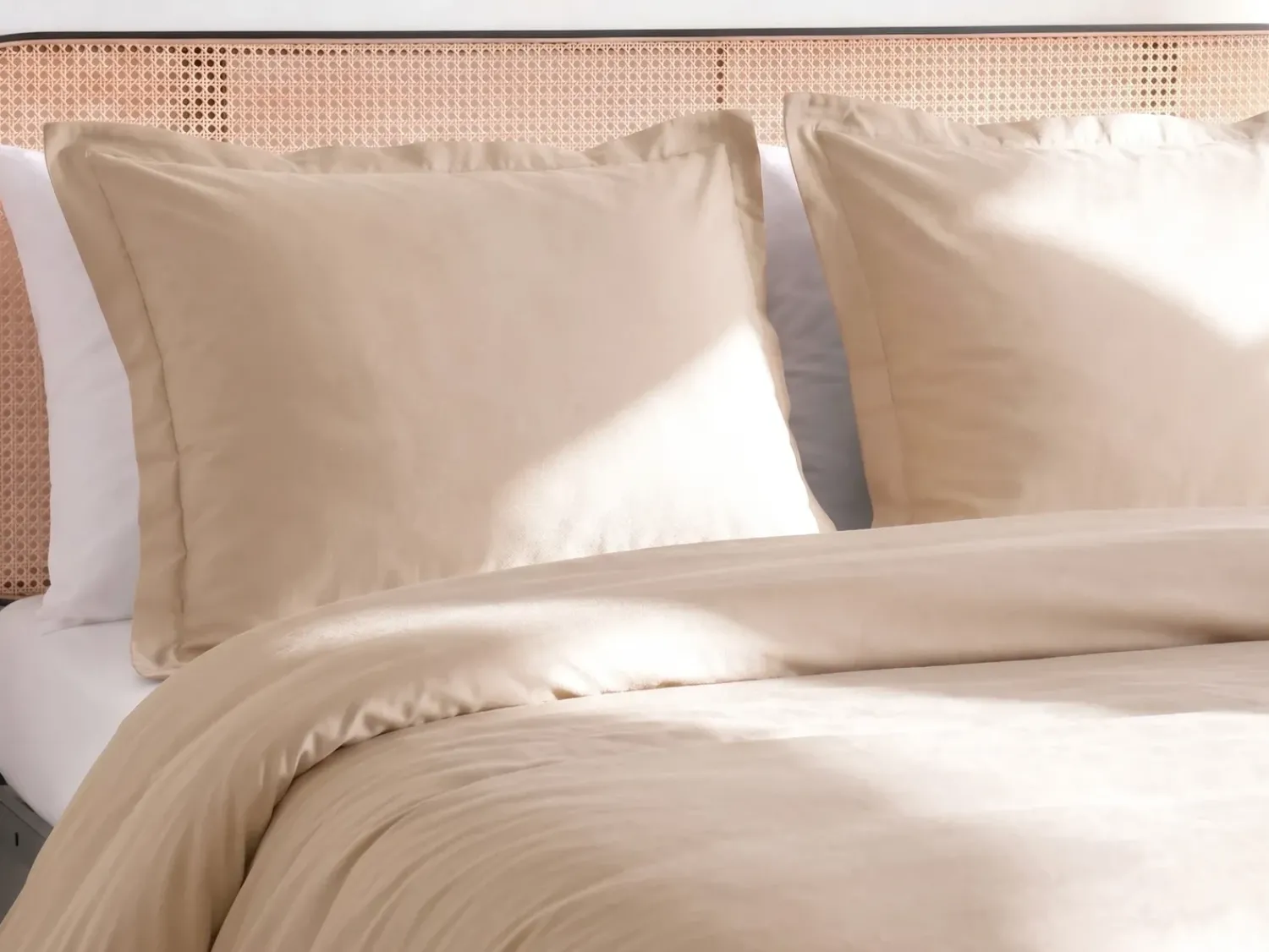 Discount Beliani Set Copripiumino PARKROSE Raso di Cotone Beige