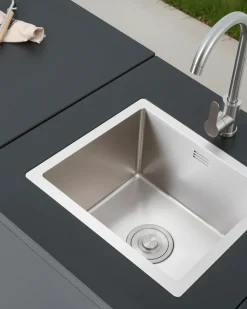 Beliani Set cucina da esterno con lavello ROCHA Metallo grafite Grigio