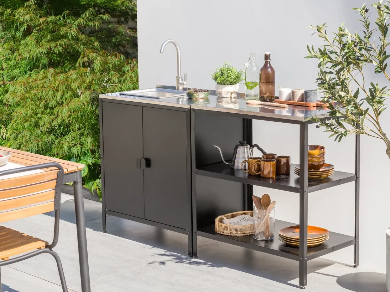 Discount Beliani Set cucina da esterno 2 elementi con lavello VILAMA Metallo Nero Argento Nero