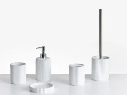 Outlet Beliani Set da 5 accessori per il bagno CAMANA Bianco Bianco Argento