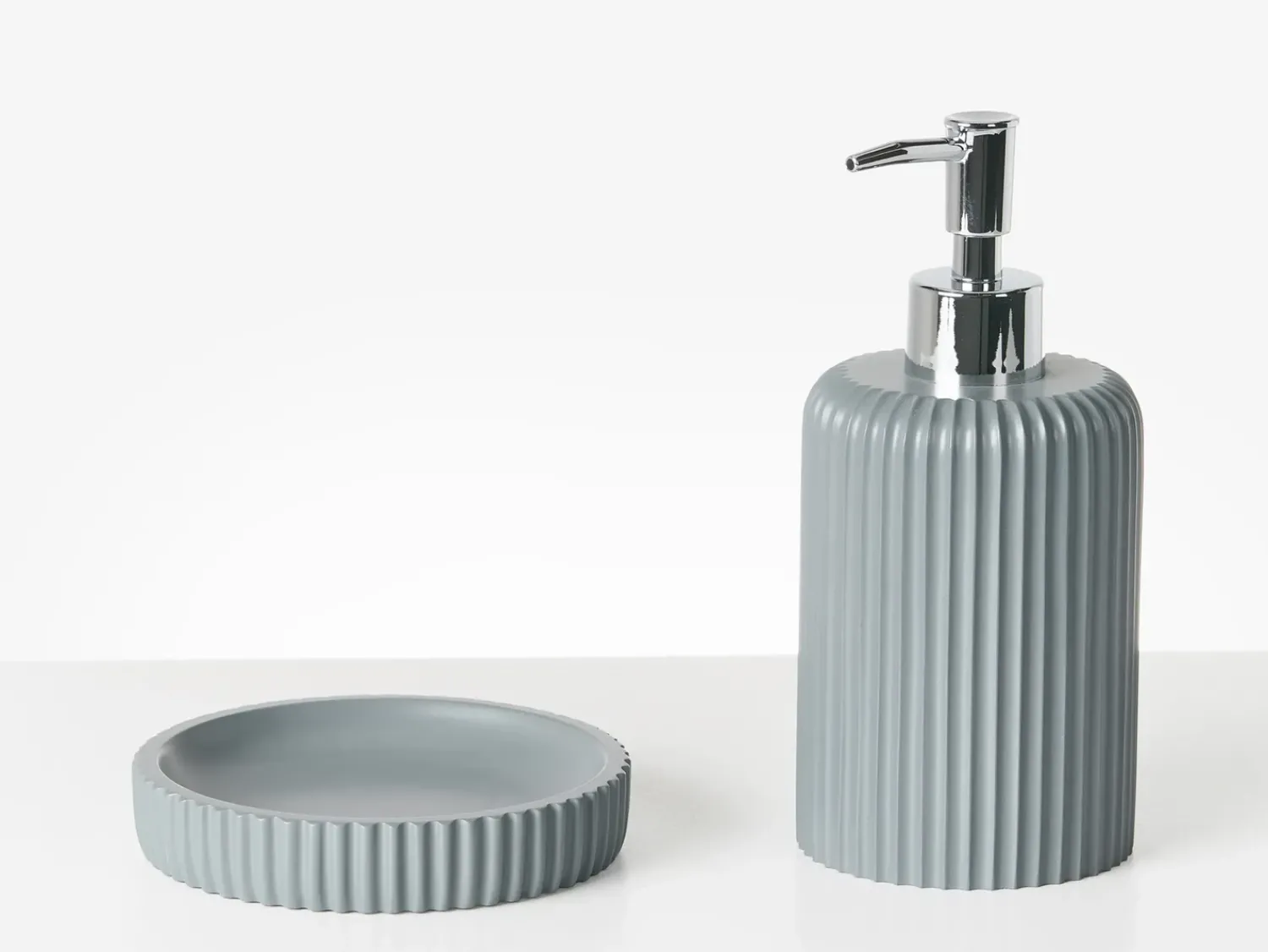 New Beliani Set da 5 accessori per il bagno CAMANA Grigio chiaro Argento Grigio