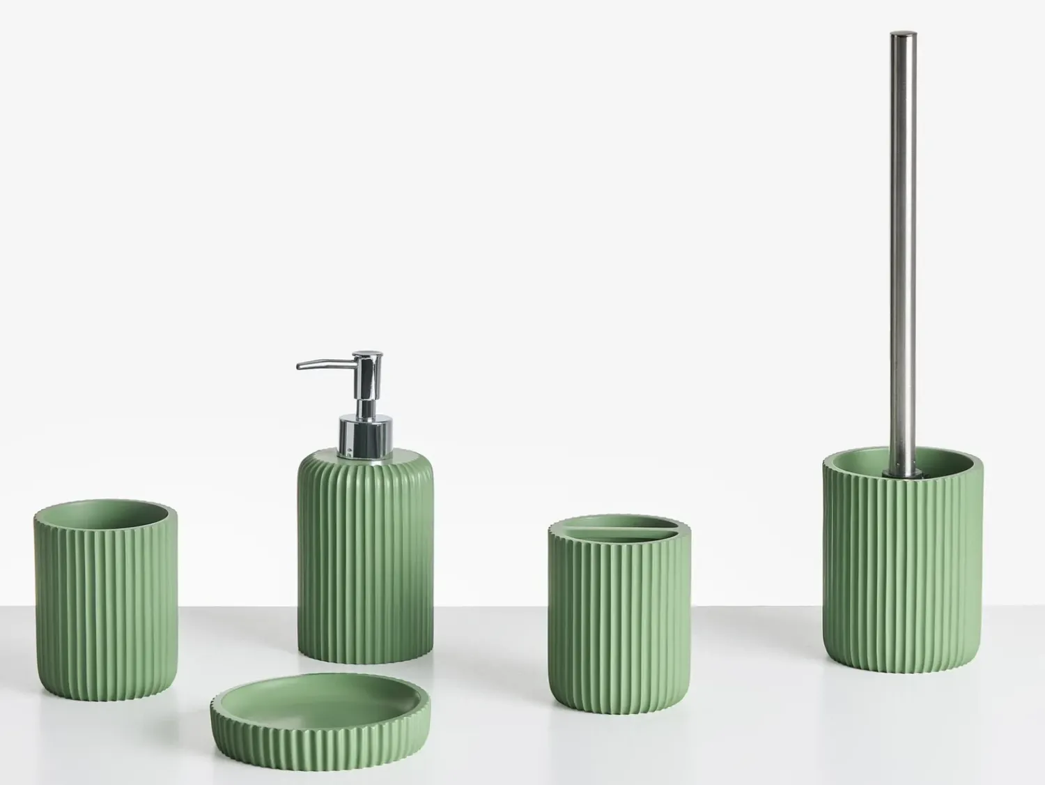 Best Beliani Set da 5 accessori per il bagno CAMANA Verde Verde Argento