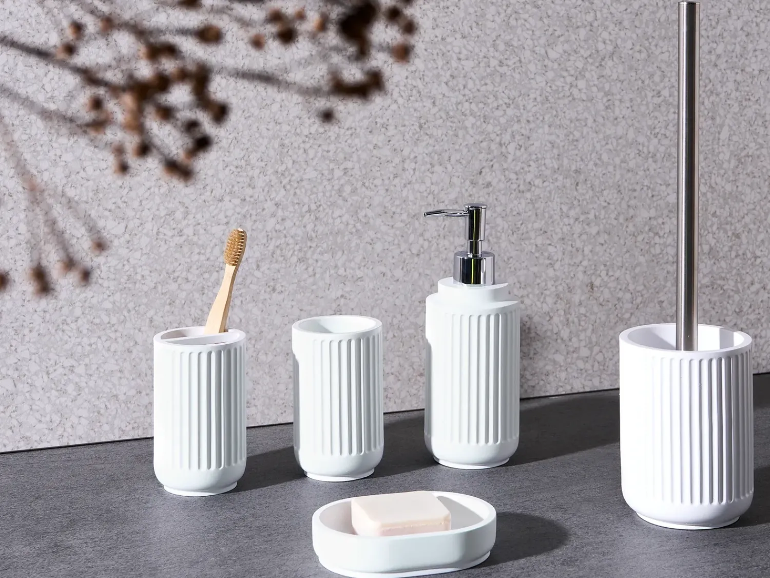 Hot Beliani Set da 5 accessori per il bagno HUARMEY Bianco