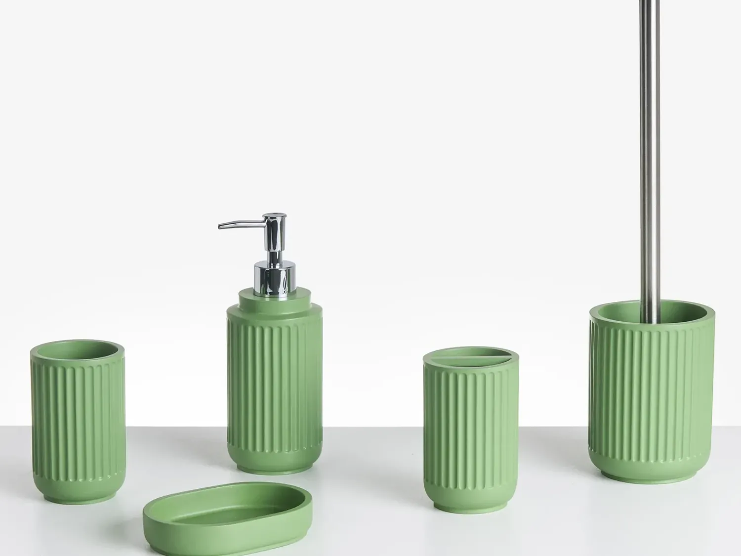 Online Beliani Set da 5 accessori per il bagno HUARMEY Verde
