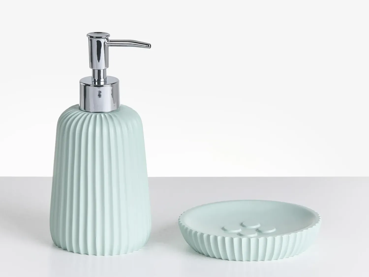 Best Beliani Set da 5 accessori per il bagno POZUZO Verde menta Verde Argento