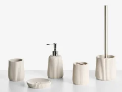 Outlet Beliani Set da 5 accessori per il bagno POZUZO Beige Argento Beige