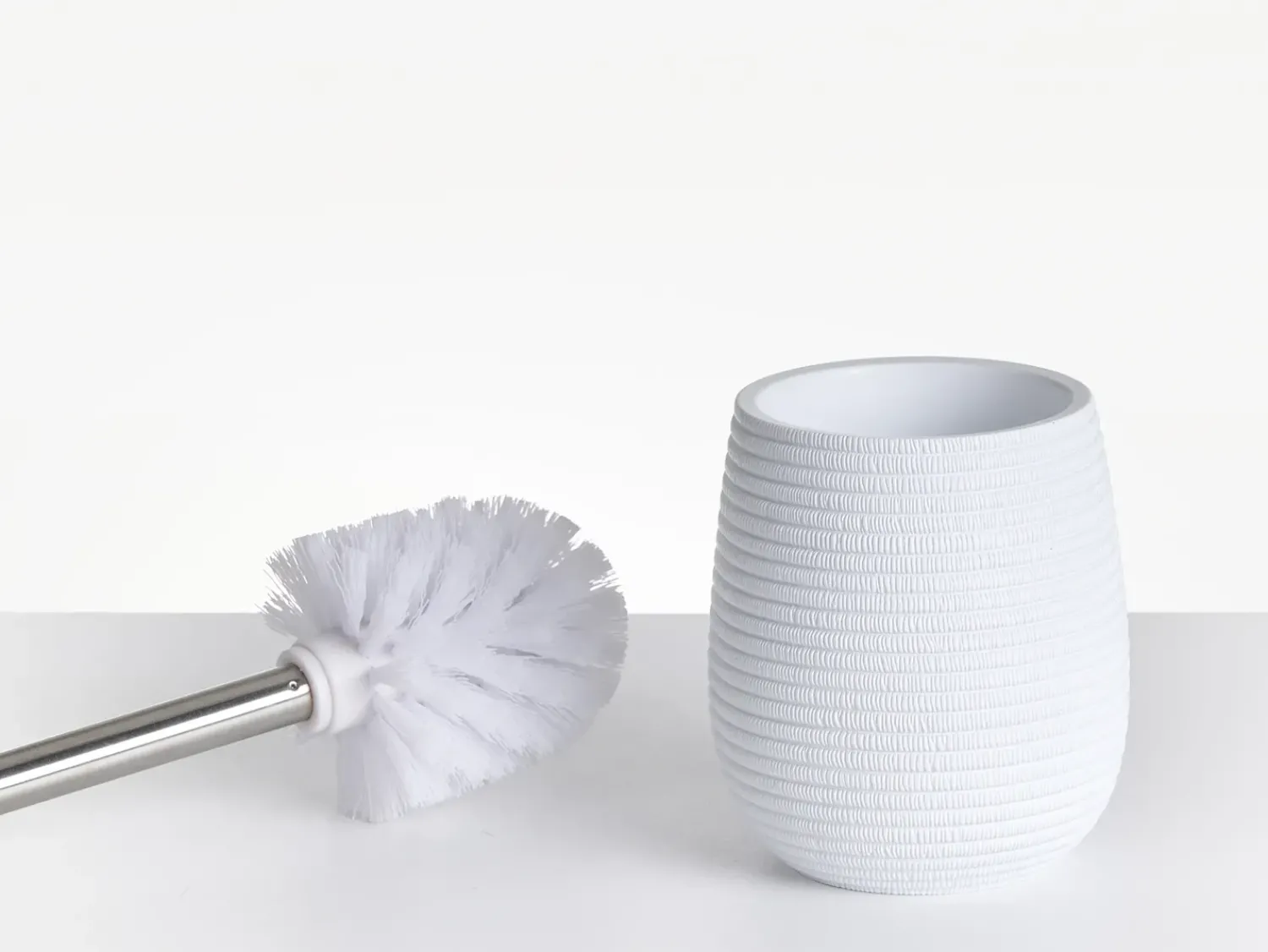 Beliani Set da 5 accessori per il bagno QUILA Bianco