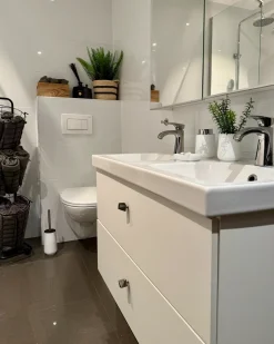 Outlet Beliani Set da 4 accessori per il bagno SUCHES Bianco