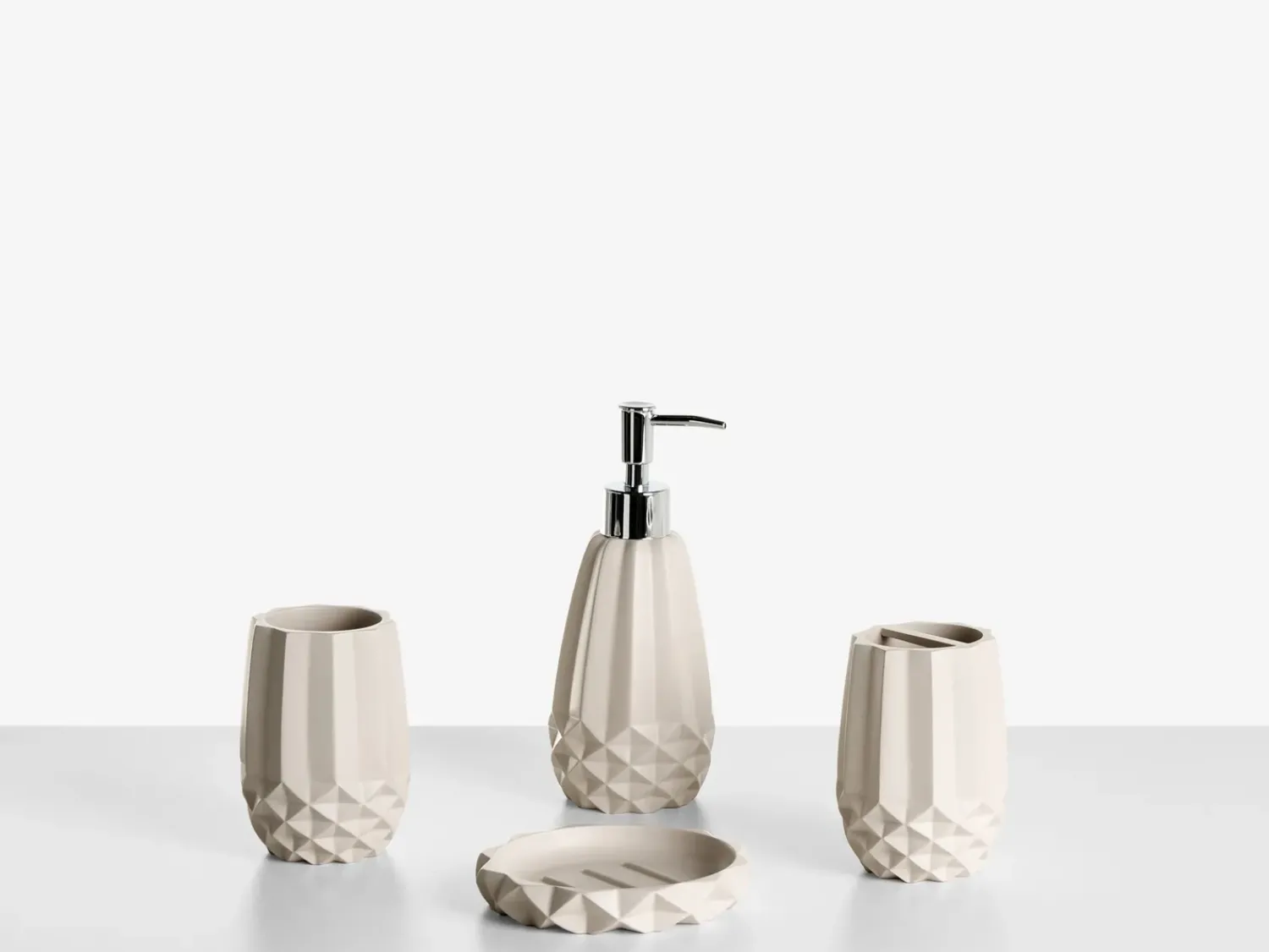 Discount Beliani Set da 5 accessori per il bagno SAMIRIA Beige