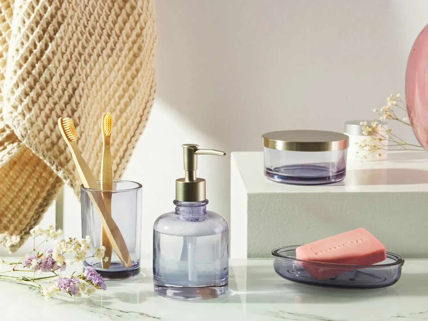Beliani Set da 4 accessori per il bagno TELMA Vetro Viola Viola Argento