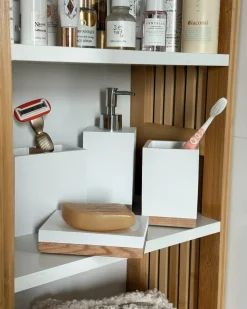 Outlet Beliani Set da 5 accessori per il bagno TAPICHE Bianco Bianco Marrone