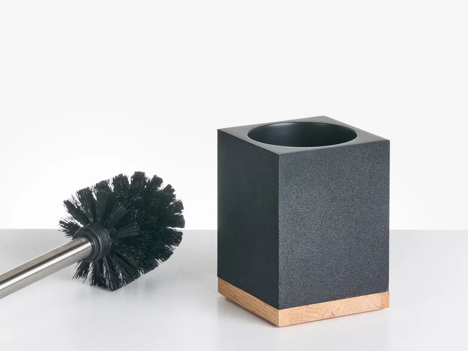 Clearance Beliani Set da 5 accessori per il bagno TAPICHE Nero Marrone Nero