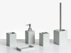 Best Beliani Set da 5 accessori per il bagno VILCANOTA Grigio effetto cemento Argento Grigio