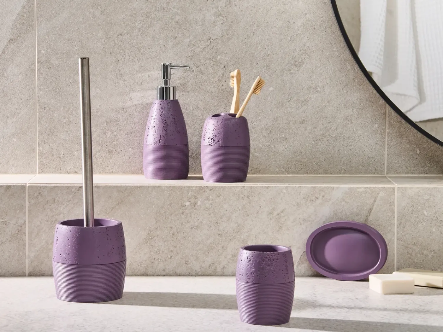 Outlet Beliani Set da 5 accessori per il bagno YARAPA Viola