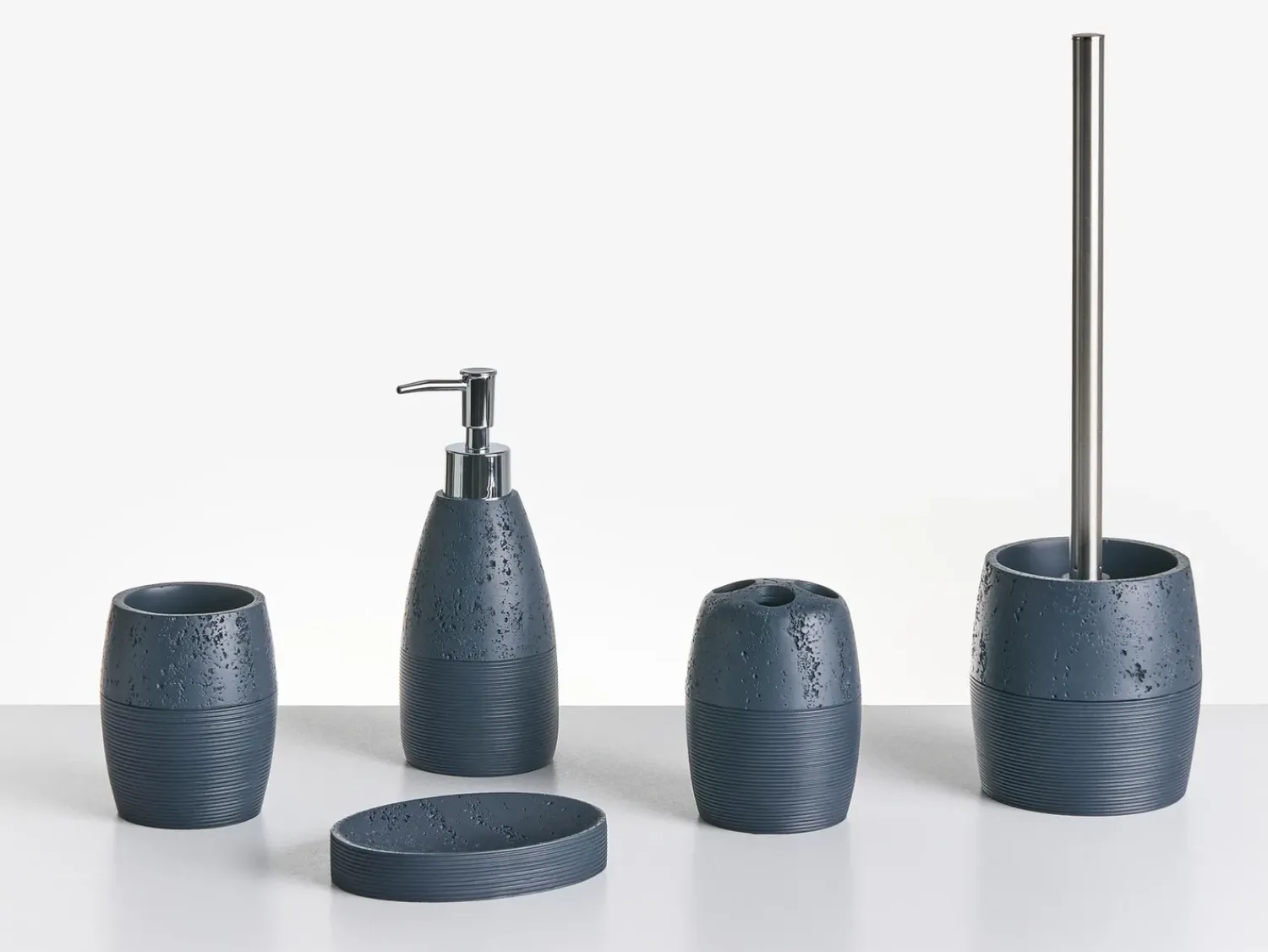 Clearance Beliani Set da 5 accessori per il bagno YARAPA scuro Blu