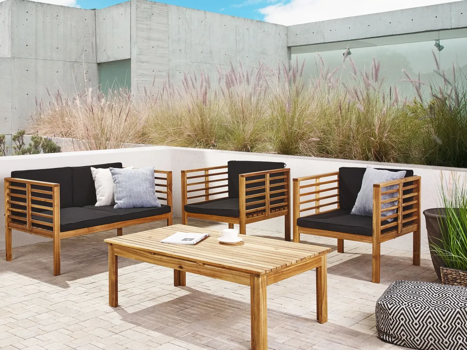 Hot Beliani Set da giardino con tavolo 4 posti PACIFIC Legno d'acacia Nero Marrone Nero