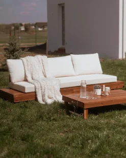 New Beliani Set da giardino con tavolo 5 posti MARETTIMO Legno di acacia certificato Marrone Bianco Marrone