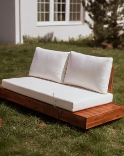 New Beliani Set da giardino con tavolo 5 posti MARETTIMO Legno di acacia certificato Marrone Bianco Marrone