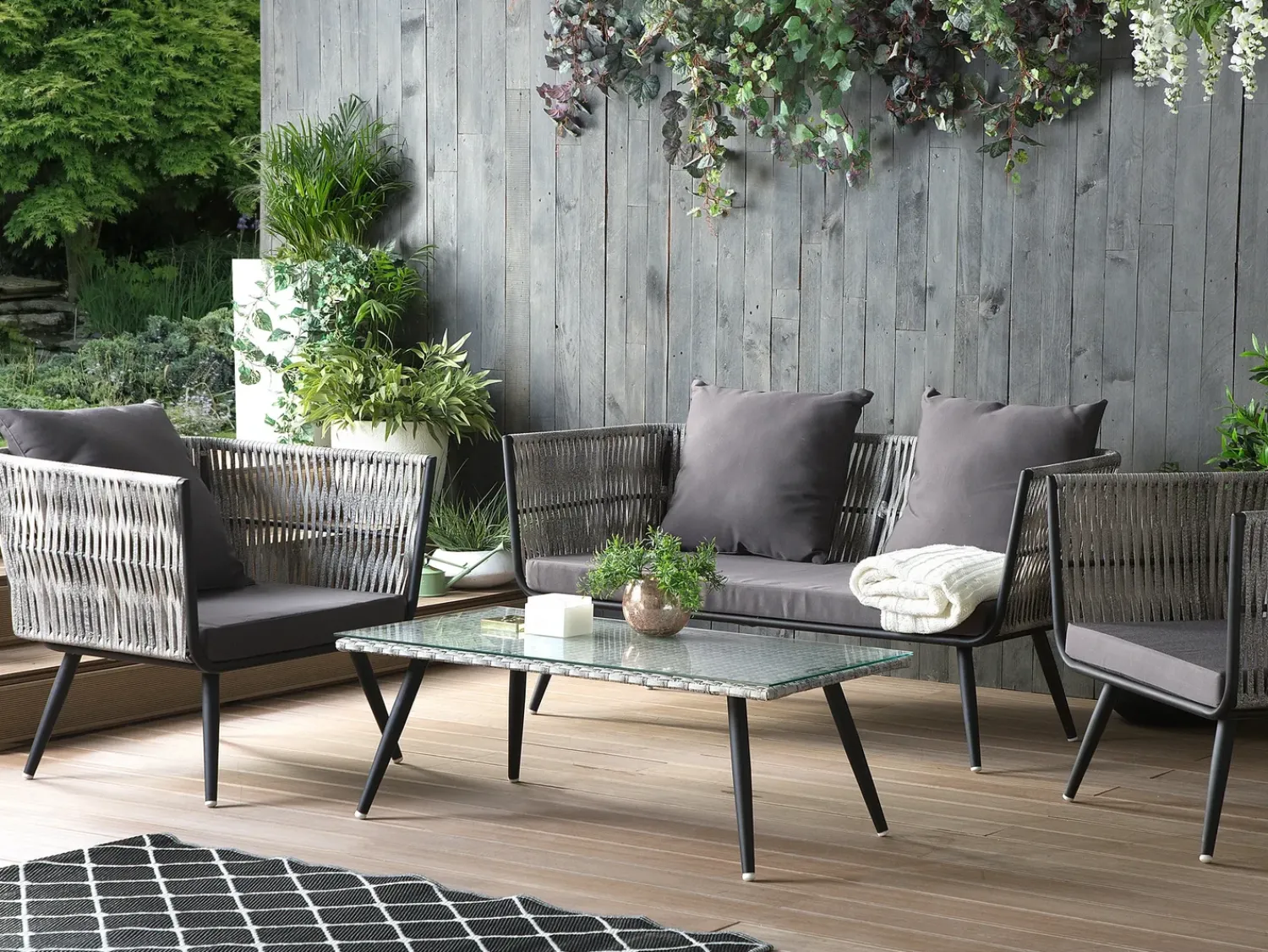 Sale Beliani Set da giardino con tavolo 4 posti RAGUSA Rattan sintetico (PE) Grigio Grigio Nero