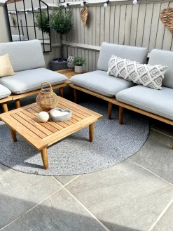 Beliani Set da giardino con tavolo 4 posti FRASCATI Modulare Legno di acacia certificato Grigio chiaro Marrone Grigio