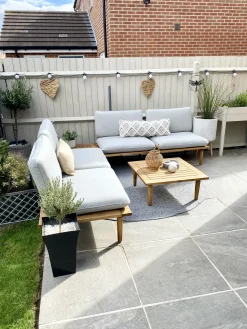 Beliani Set da giardino con tavolo 4 posti FRASCATI Modulare Legno di acacia certificato Grigio chiaro Marrone Grigio
