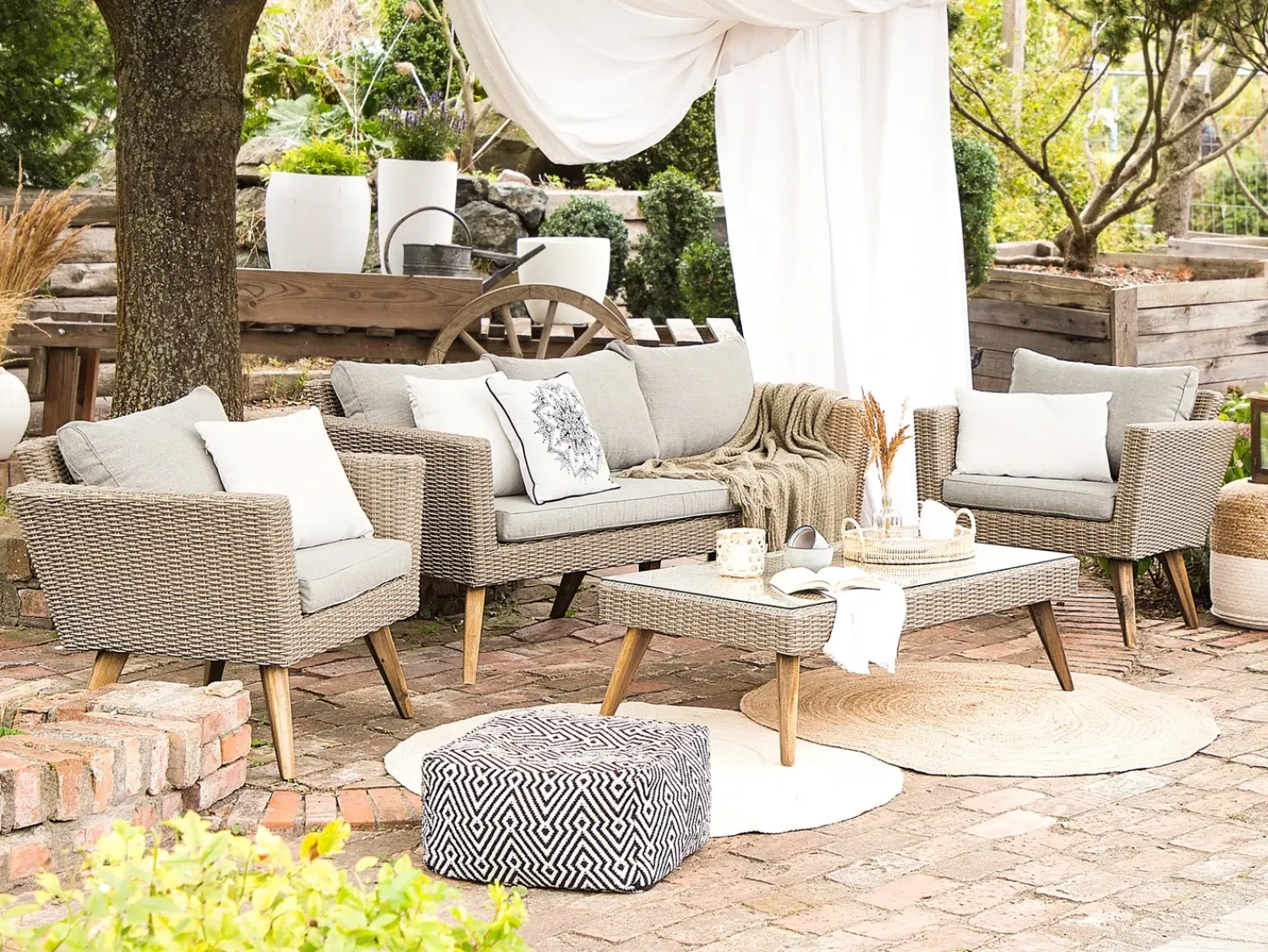 Online Beliani Set da giardino con tavolo 5 posti VITTORIA Rattan sintetico (PE) Grigio Beige Naturale Marrone Grigio