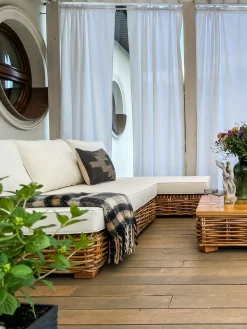 Sale Beliani Set da giardino con tavolo 4 posti VARALLO Modulare Rattan Naturale Bianco Marrone