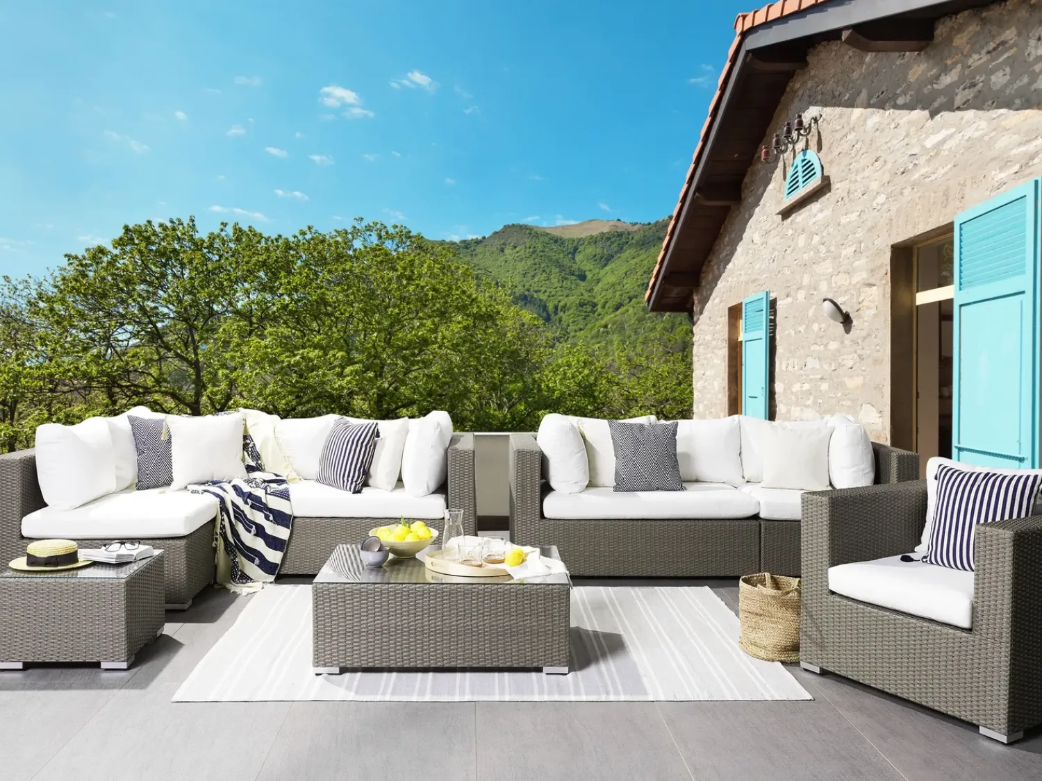 Beliani Set da giardino con tavolo 8 posti MAESTRO Modulare Rattan sintetico (PE) Tortora Bianco Grigio